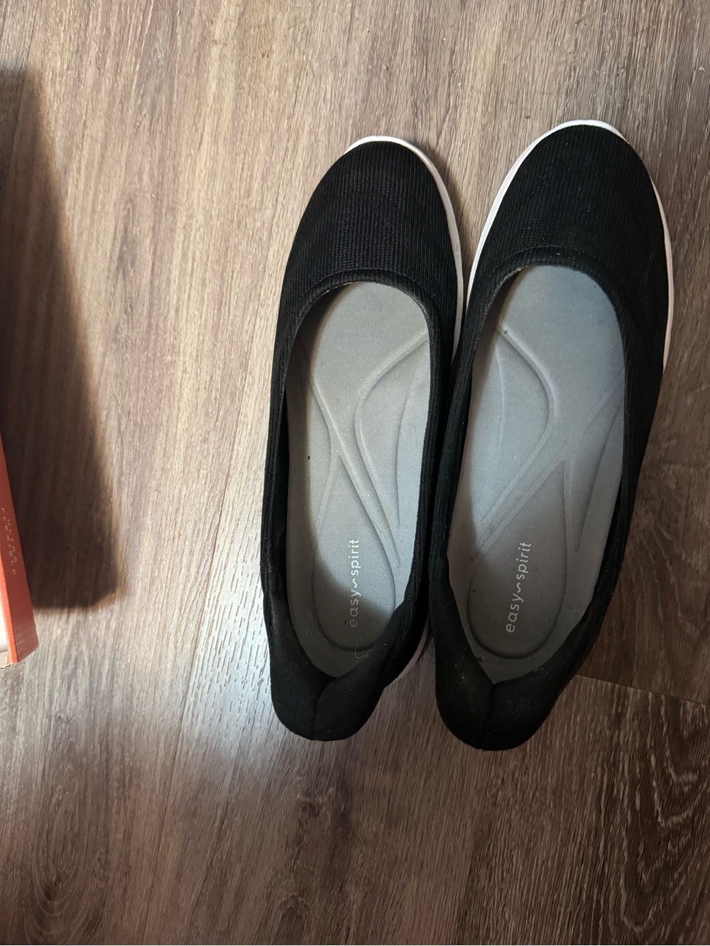Easy Spirit Women's Black Slip-On Comfort Flats - worn for one day, Noemi